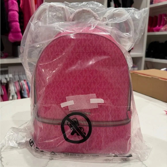 Michael Kors Rhea Medium Signature Logo Backpack
Dragonfruit
NWT - Picture 5 of 5